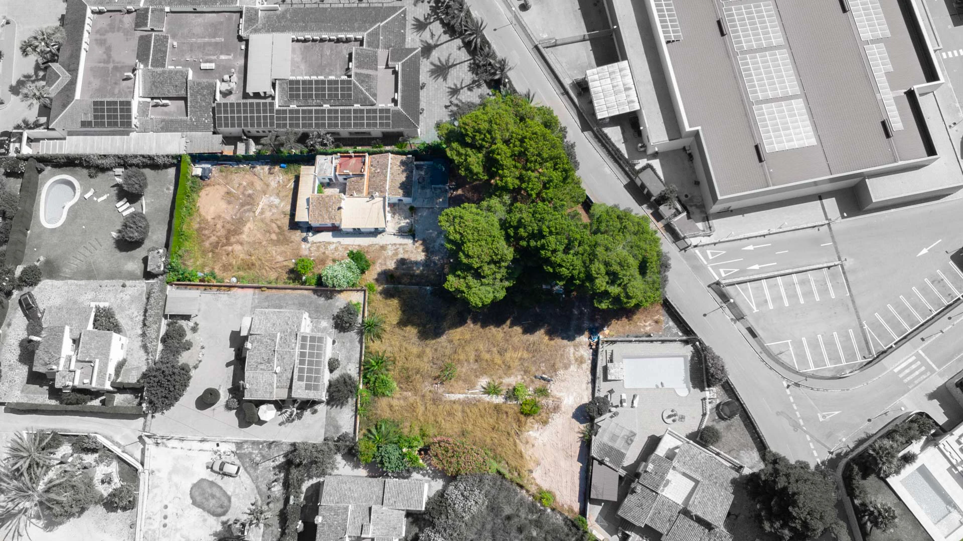 4544JAV - 4544JAV Parcela de 2600 m2 con casa en venta a poca distancia de la playa de arena en Jávea