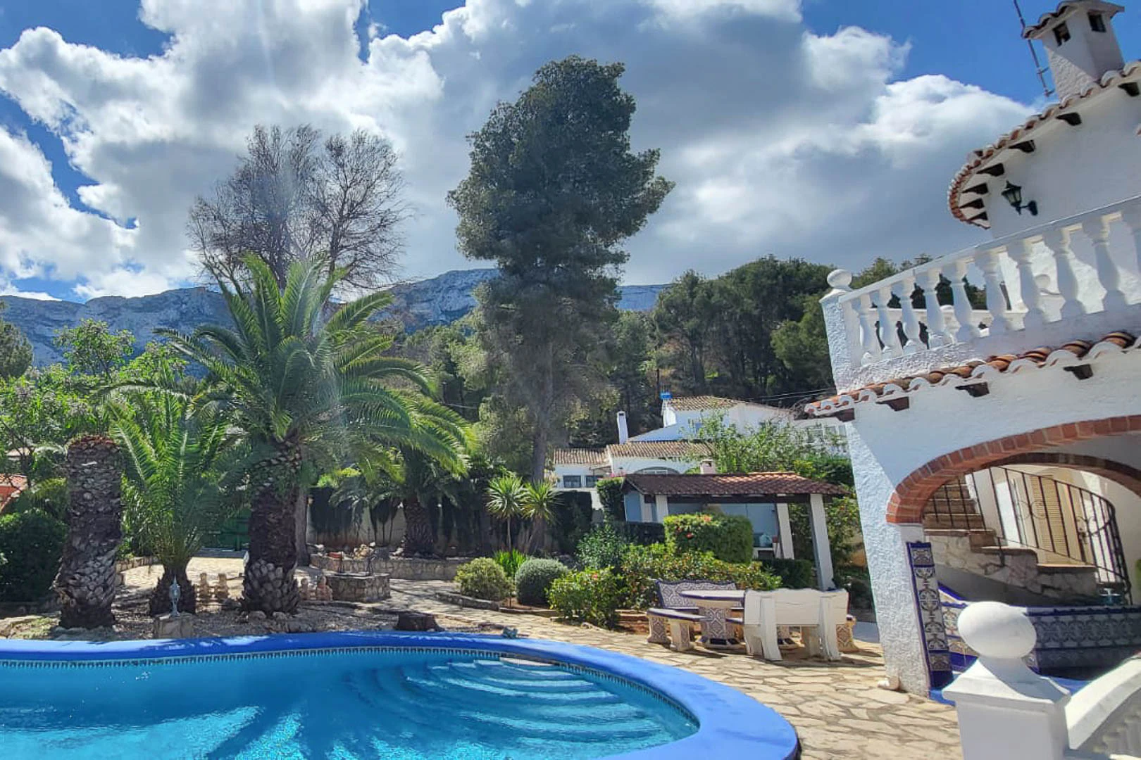 8034DEN - 8034DEN Villa con vistas parciales al mar a la venta en El Montgó, Denia.