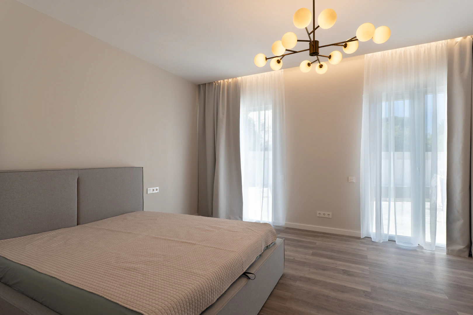 8329CAL - 8329CAL Villa moderna para finalizar a la venta en Calpe.