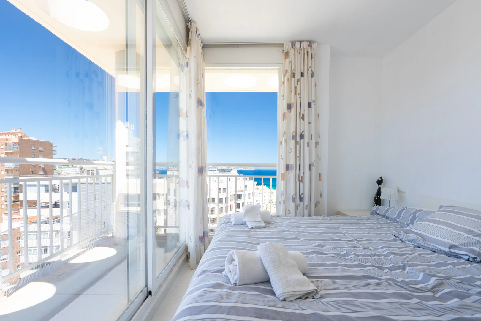 C4XY4657CAL - C4XY45657CAL Dos áticos contiguos en primera línea con vistas panorámicas al mar y posibilidad de unión en venta en Calpe.