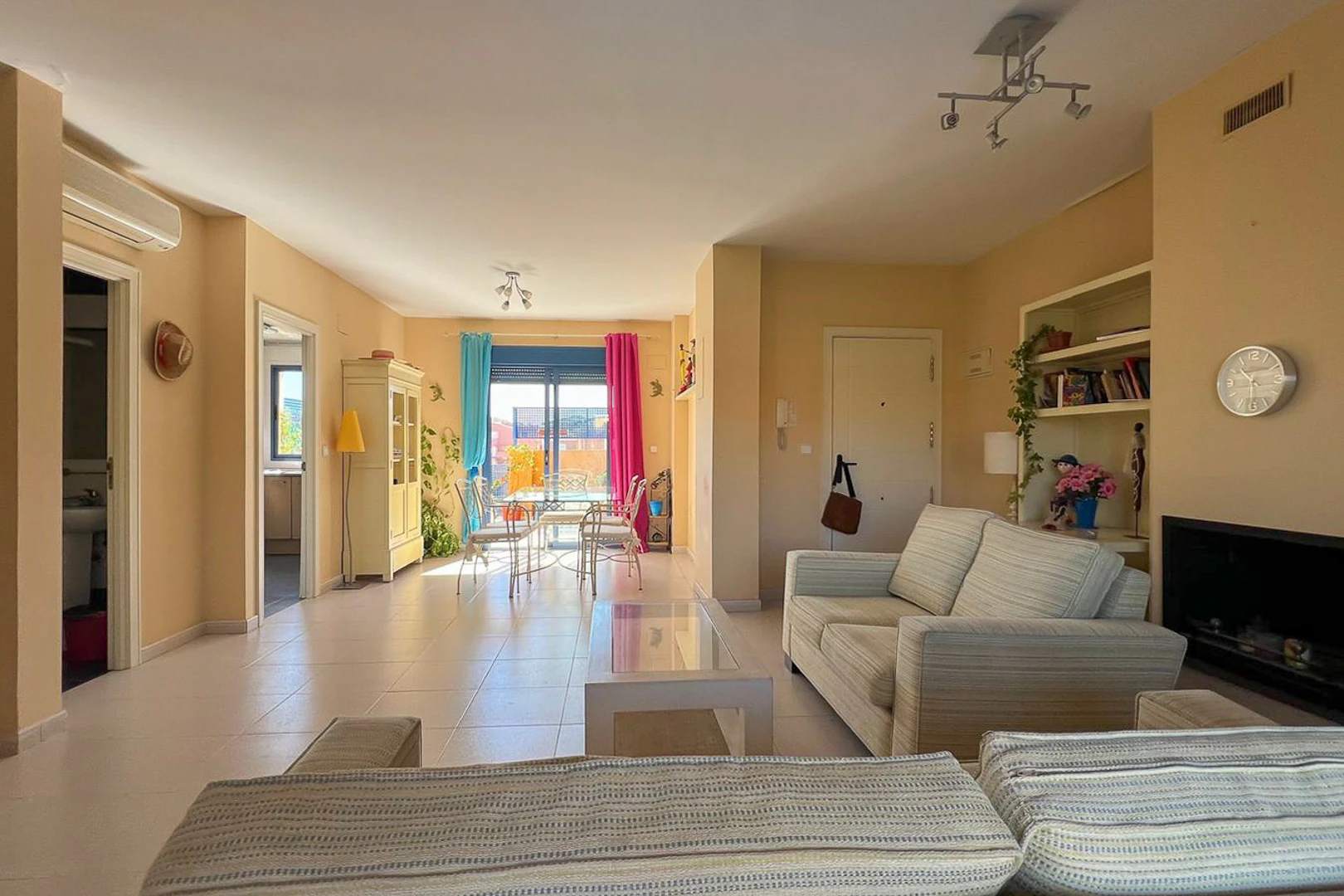 8269DEN - 8269DEN Dúplex ático con terraza y vistas parciales al mar a la venta en Las Marina, Denia.