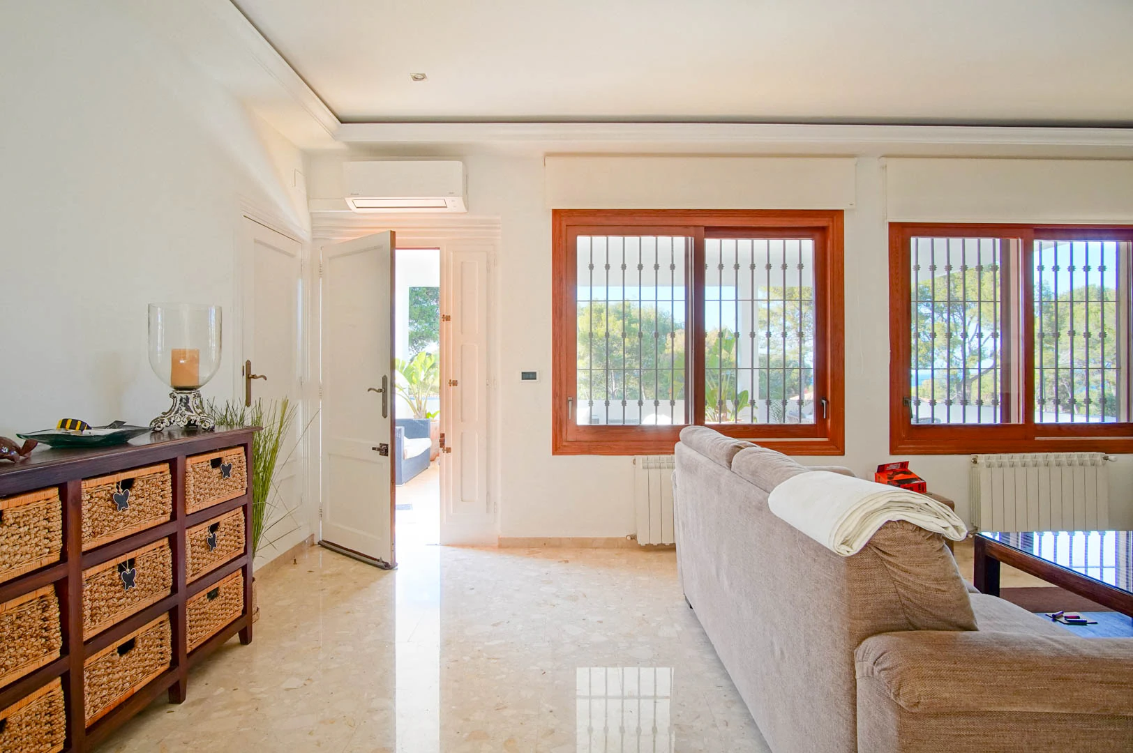 8176DEN - 8176DEN Villa con vistas parciales al mar en venta en Las Rotas, Denia.