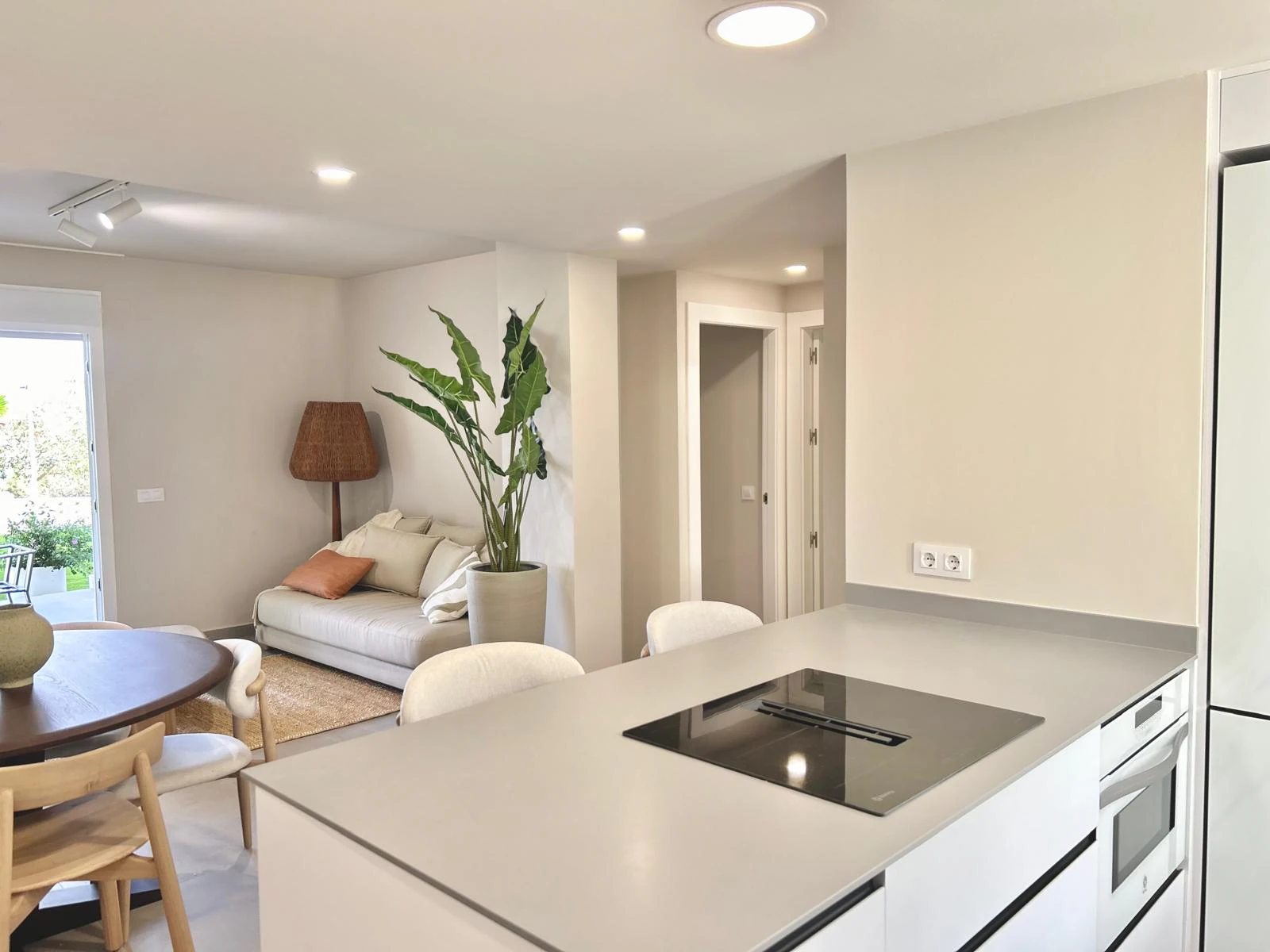 4673 - Gelijkvloers appartement met zwembad in Denia