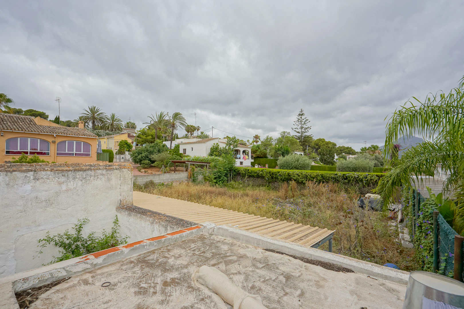 4544JAV - 4544JAV Parcela de 2600 m2 con casa en venta a poca distancia de la playa de arena en Jávea