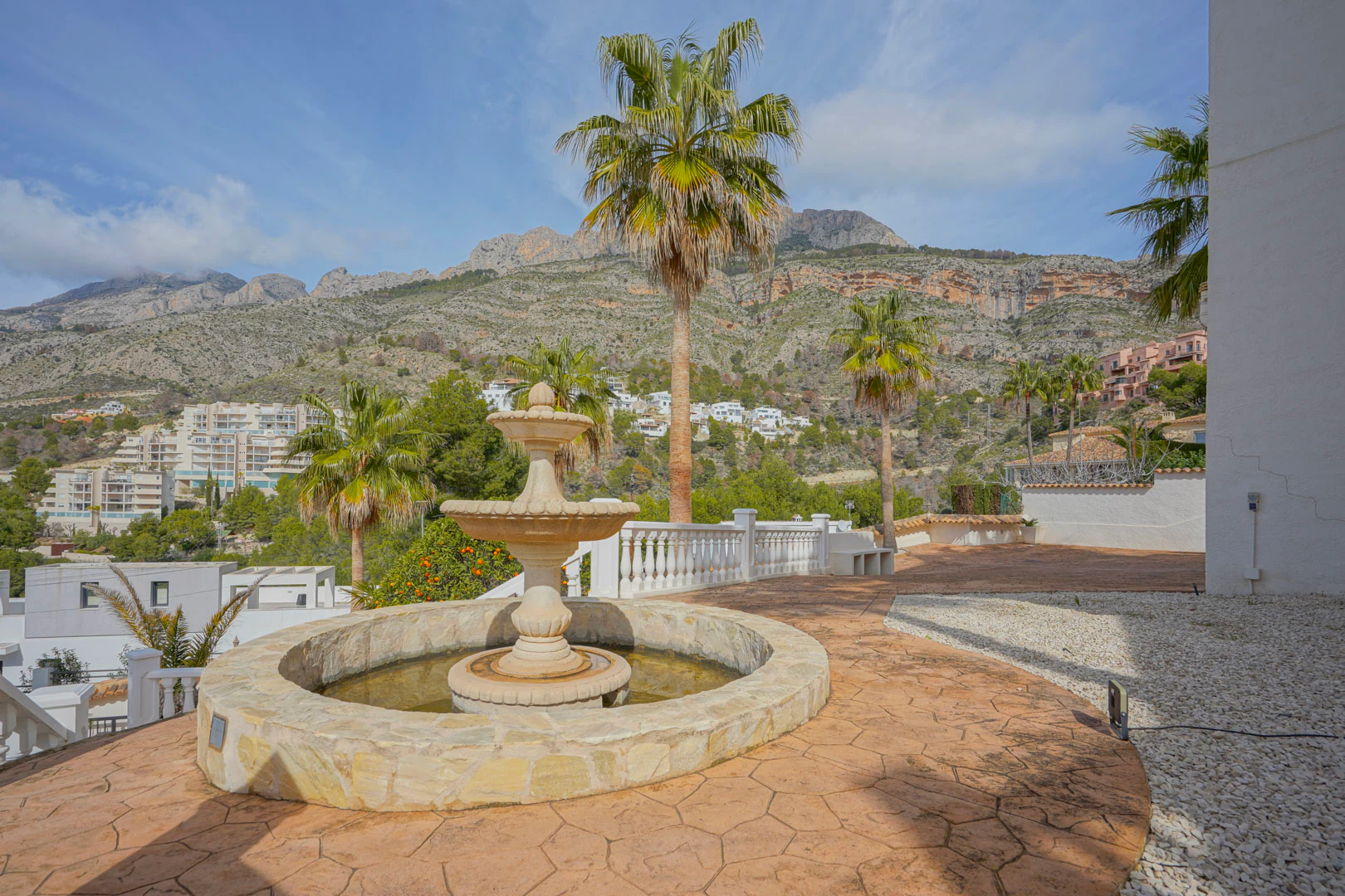 C3XY4484ALT - C3XY4484ALT Belle villa traditionnelle située à Alhama Springs, Altea