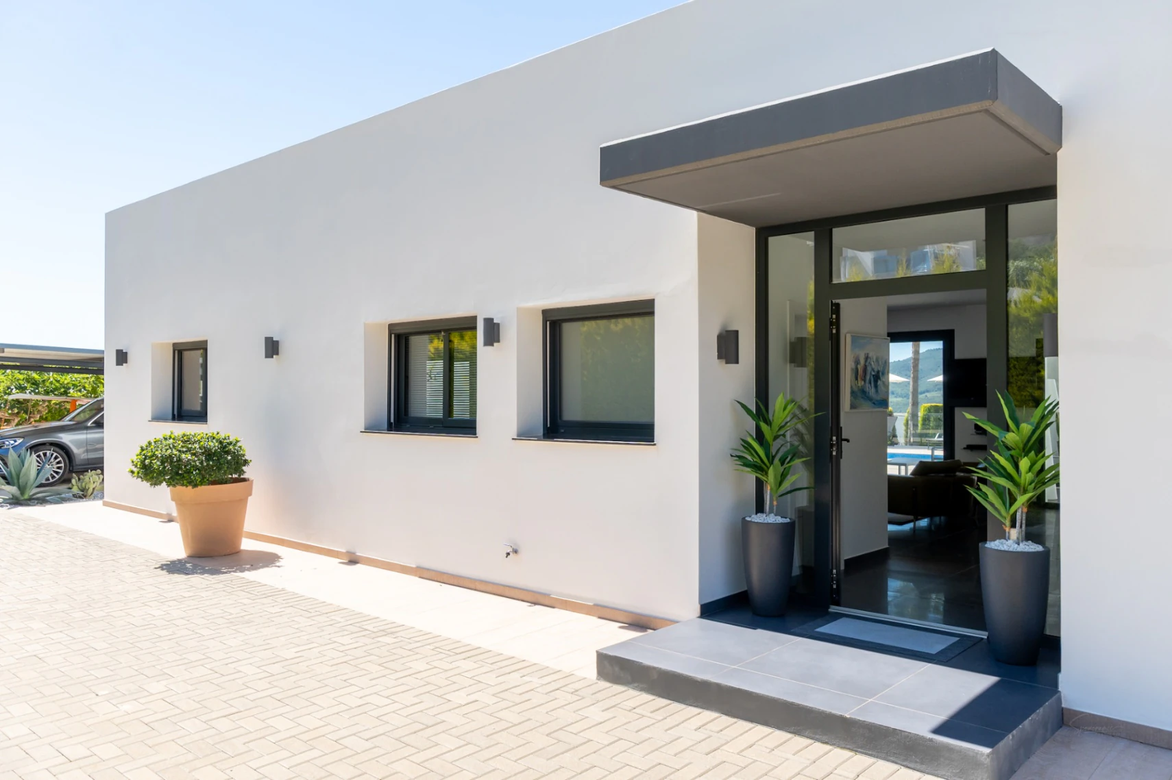 4870 - Exclusiva villa moderna con impresionantes vistas abiertas en una demandada zona de Jávea