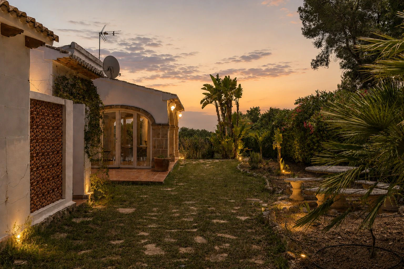4890 - Propiedad con gran potencial de ampliación en una tranquila zona de Jávea
