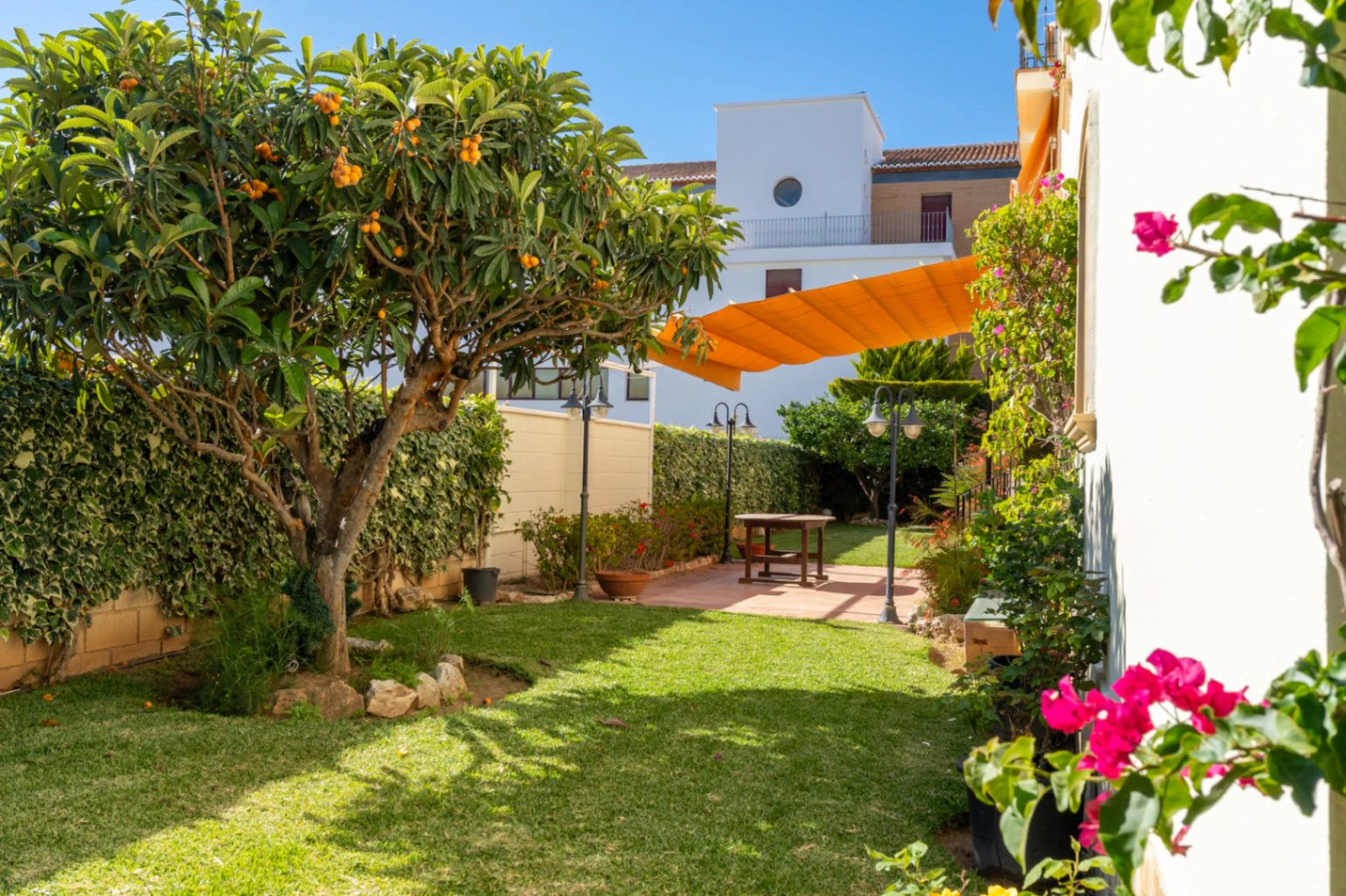 4837 - Appartement de 5 chambres avec grand jardin situé dans un emplacement privilégié à Jávea.