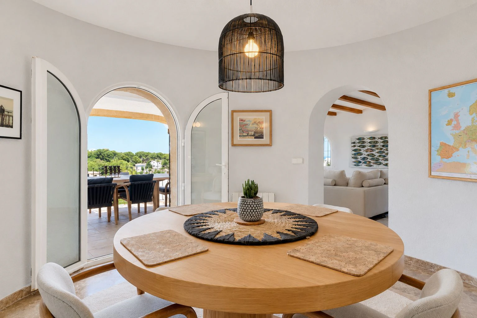 4883 - Uitzonderlijk pand in een exclusieve omgeving met panoramisch uitzicht op zee