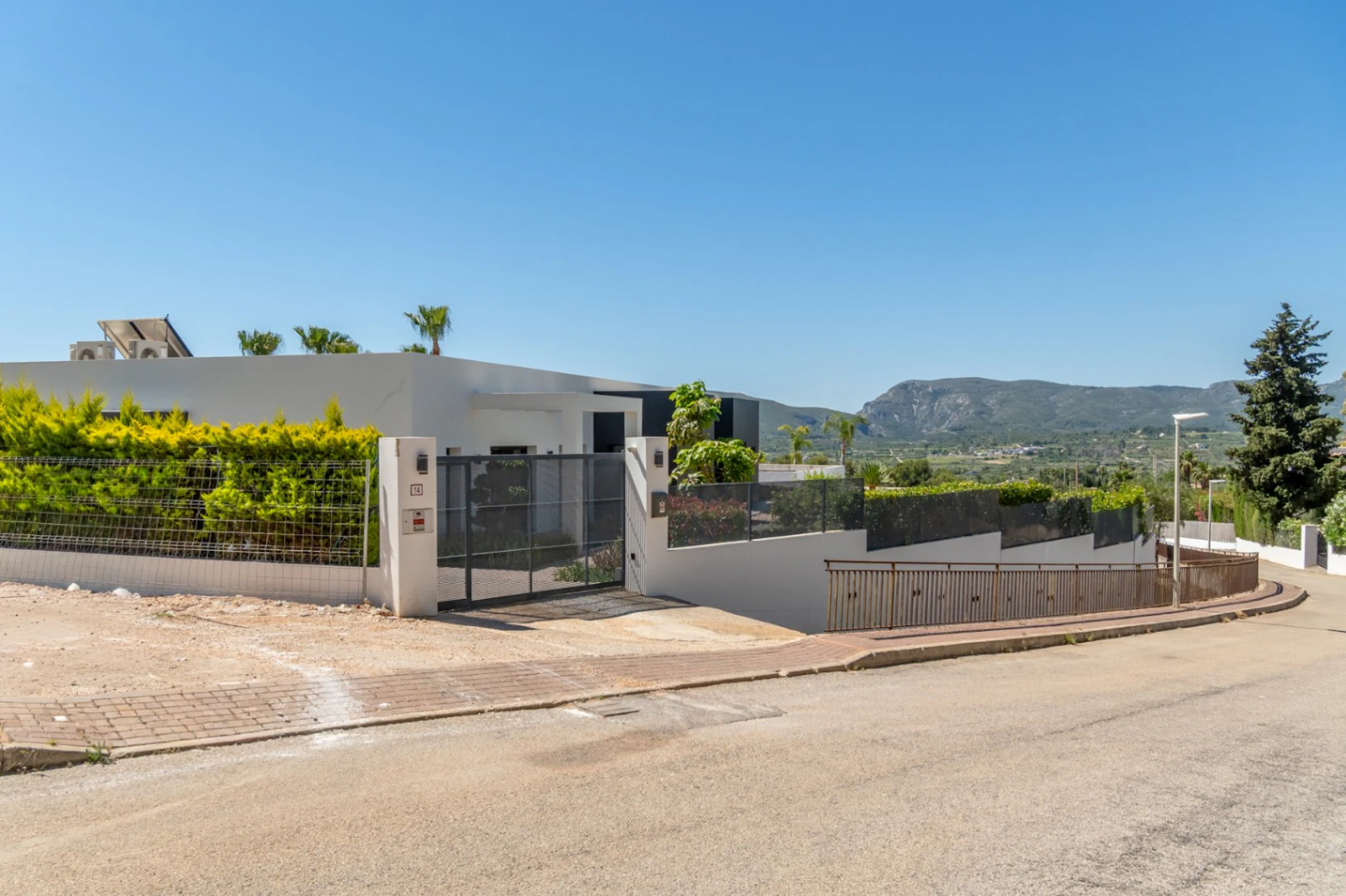 4870 - Exklusive moderne Villa mit beeindruckendem Panoramablick in einem gefragten Gebiet von Jávea