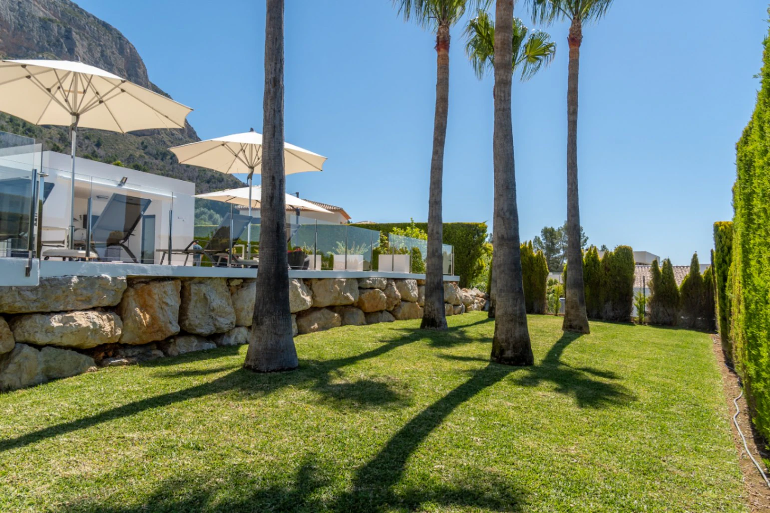 4870 - Exklusive moderne Villa mit beeindruckendem Panoramablick in einem gefragten Gebiet von Jávea
