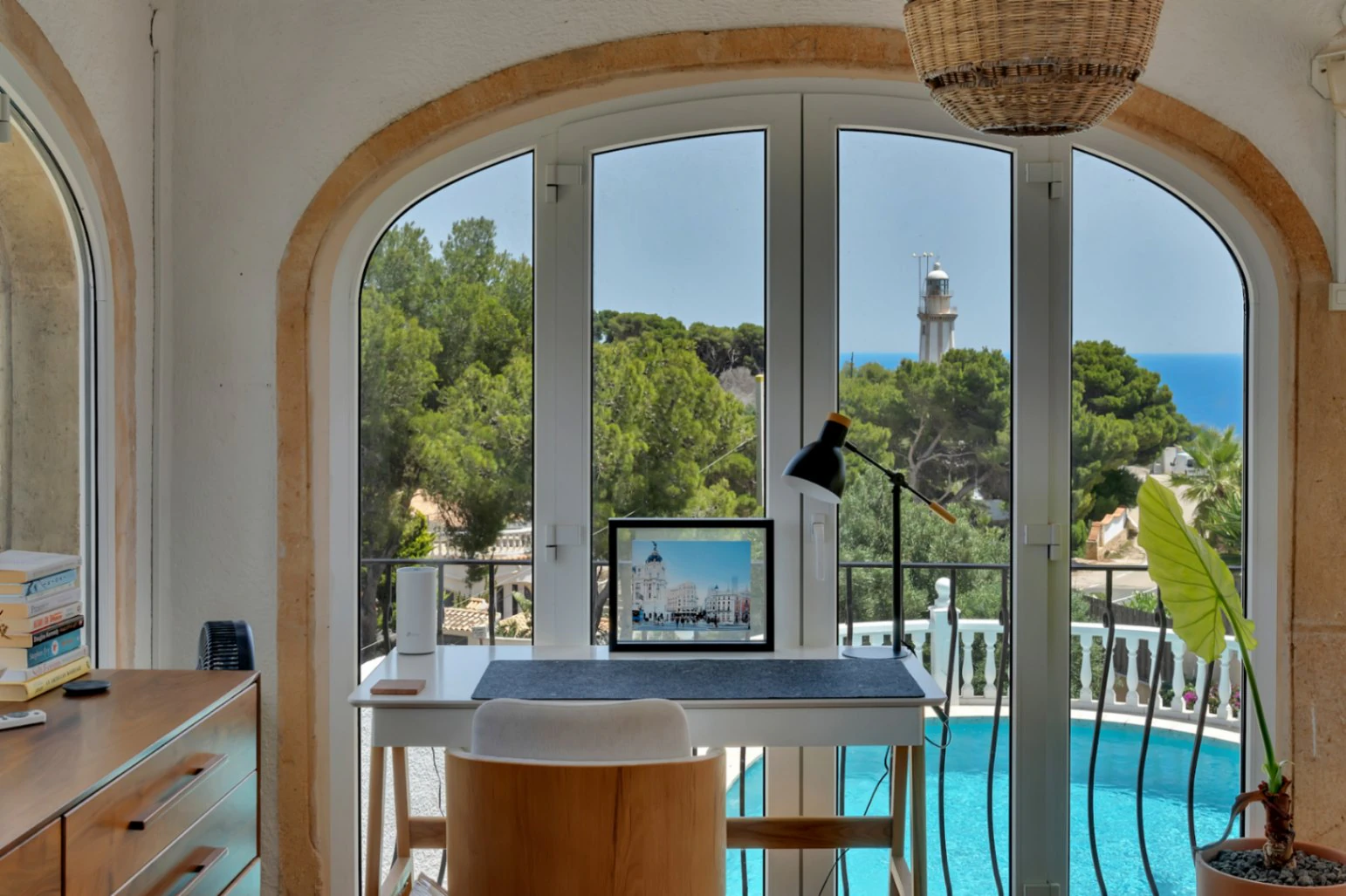4883 - Uitzonderlijk pand in een exclusieve omgeving met panoramisch uitzicht op zee