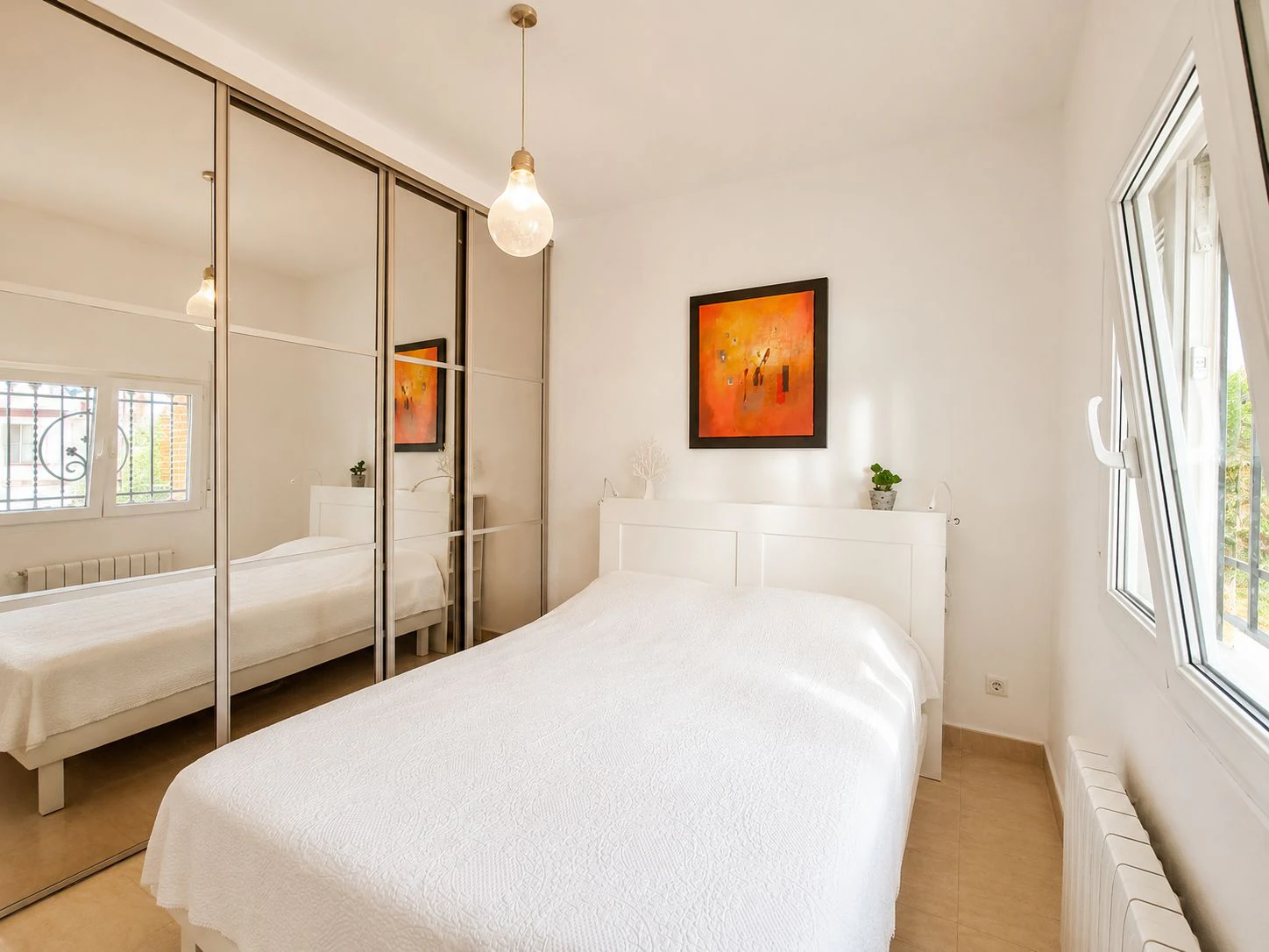 Villa con apartamento de invitados y vistas al mar en Dénia
