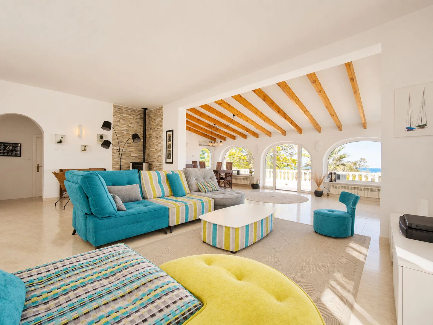 Villa con apartamento de invitados y vistas al mar en Dénia