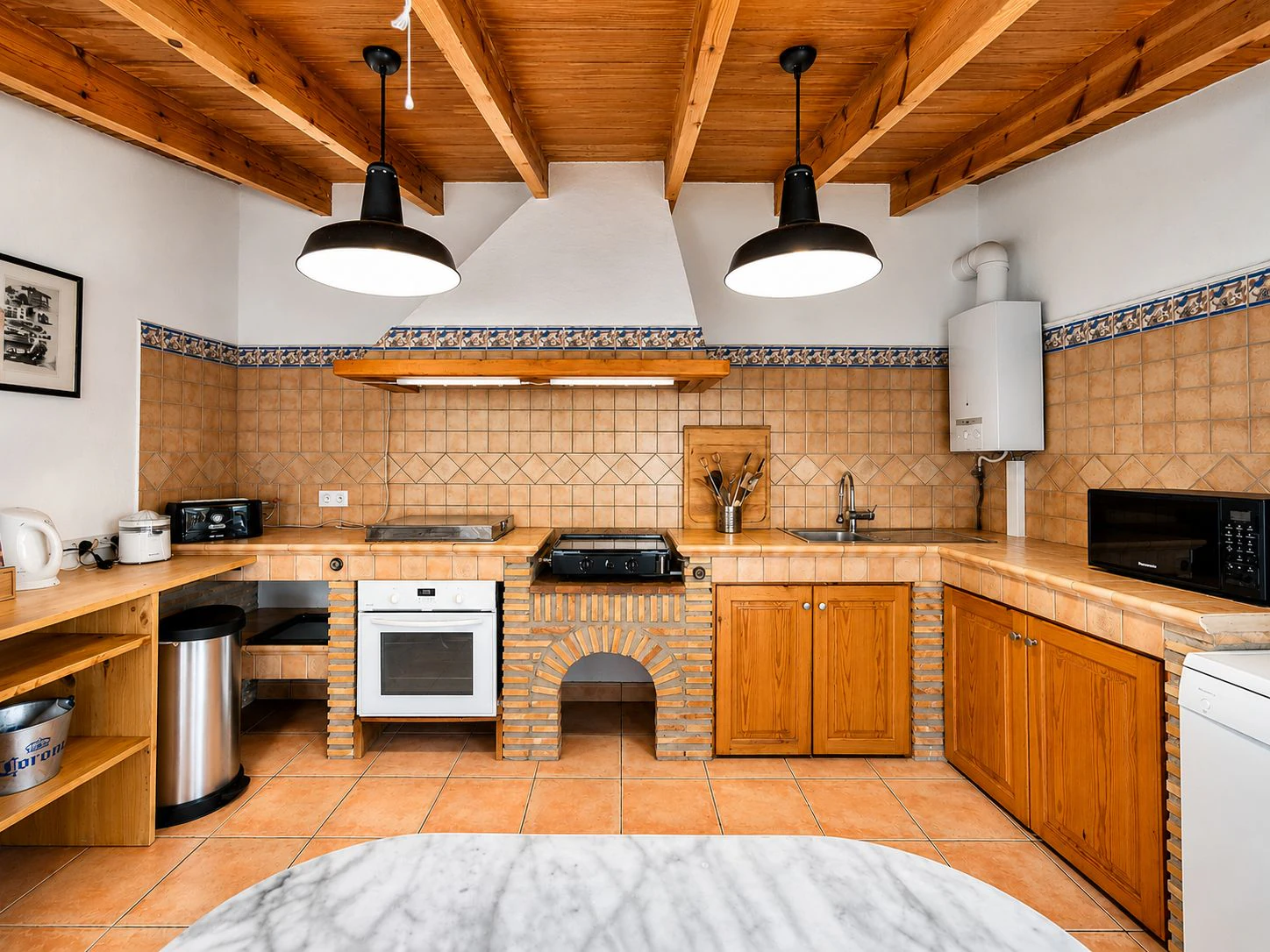 Villa con apartamento de invitados y vistas al mar en Dénia