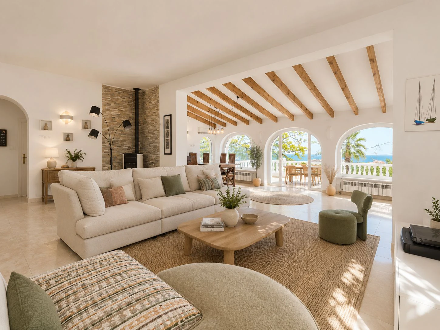 Villa con apartamento de invitados y vistas al mar en Dénia