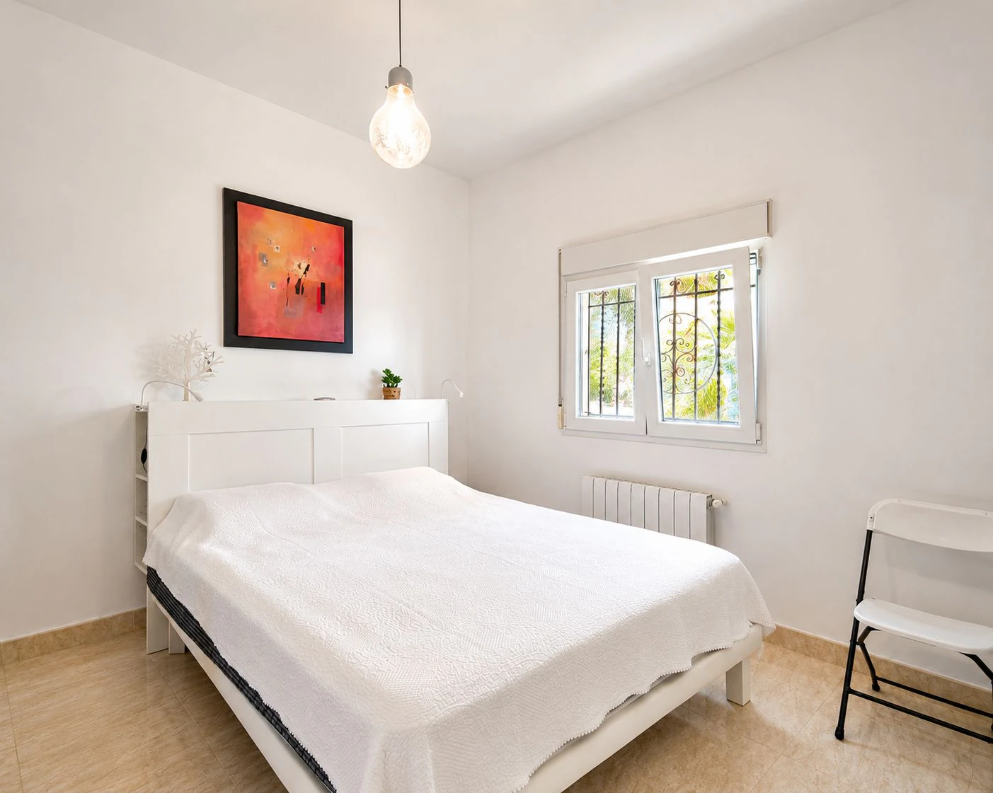 Villa con apartamento de invitados y vistas al mar en Dénia