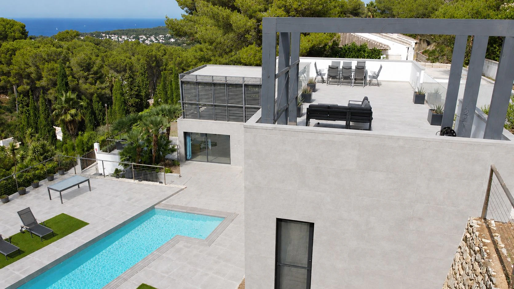 4898 - Impresionante villa moderna ubicada en la prestigiosa urbanización ( TOSALET )