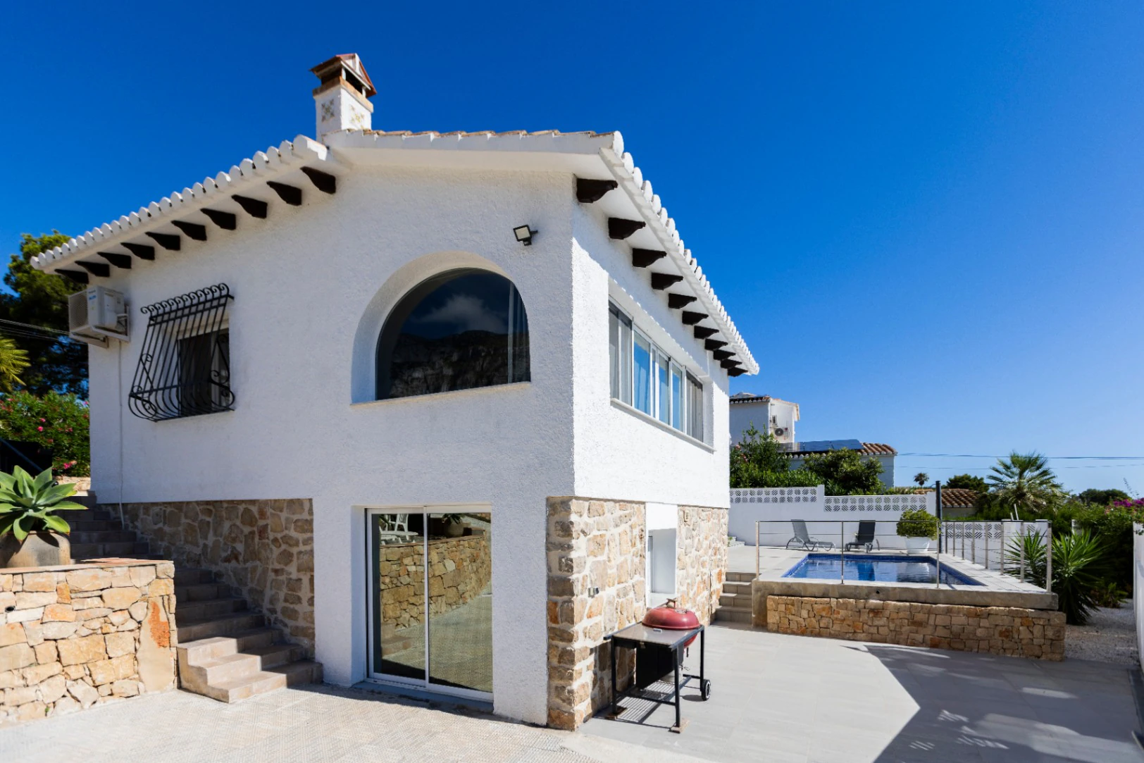 Villa independiente con vistas al Montgó y al mar en la zona de Betlem, Dénia