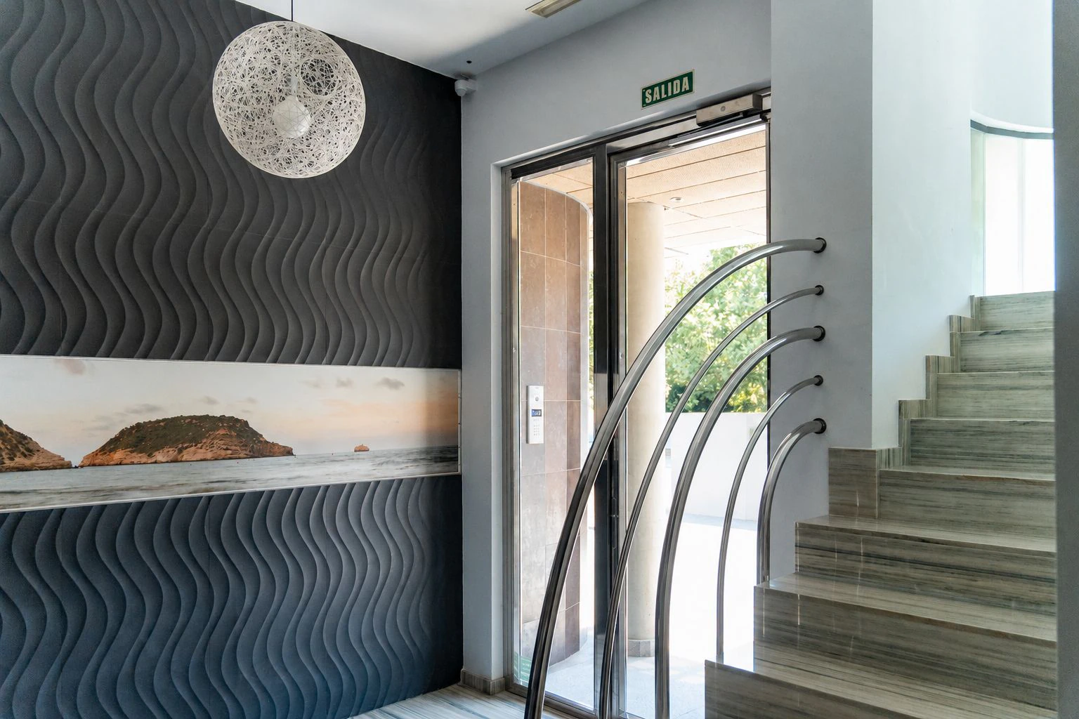 4902 - Apartamento en privilegia ubicacion con impresionantes vistas mar
