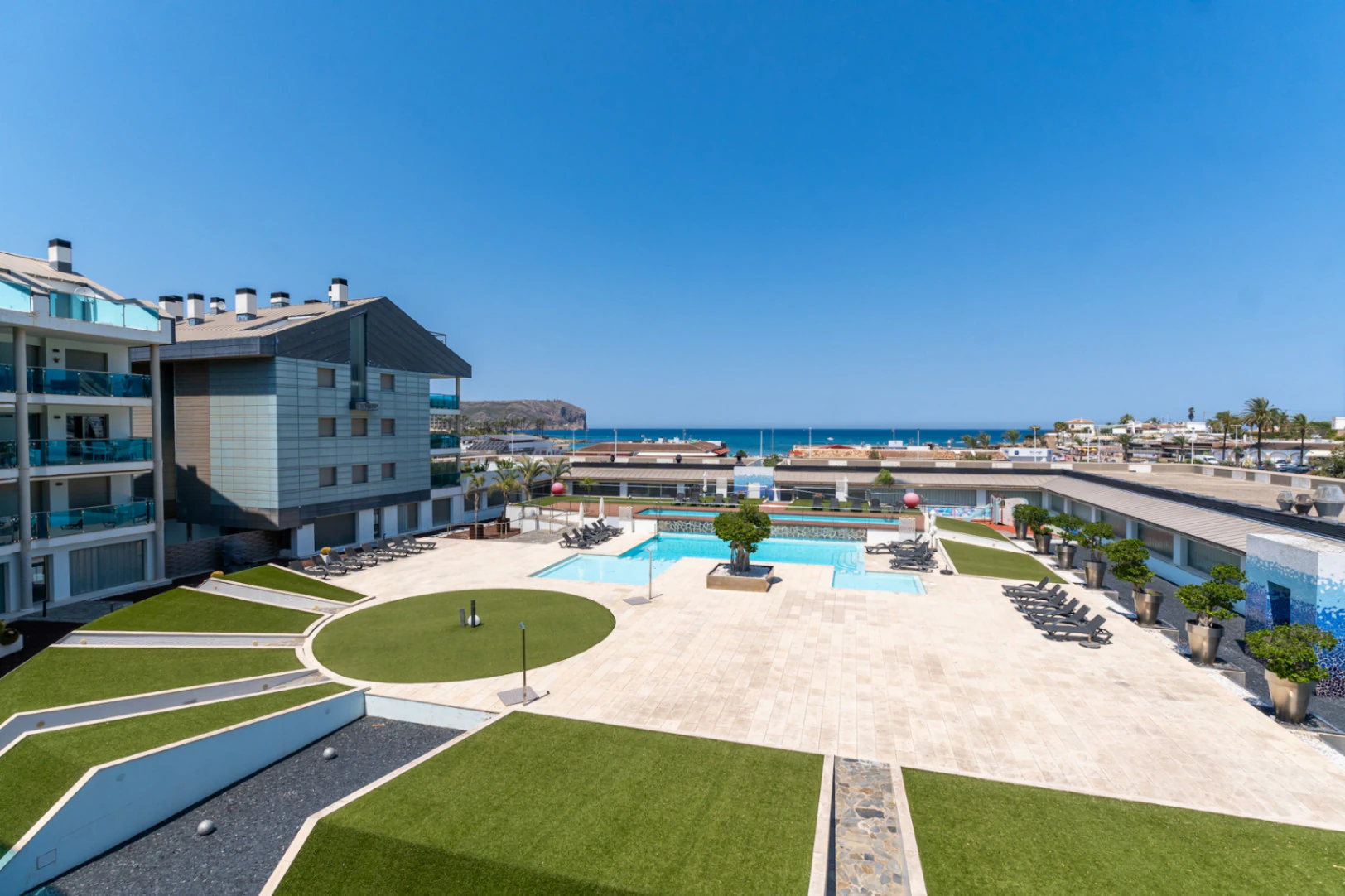 4902 - Apartamento en privilegia ubicacion con impresionantes vistas mar