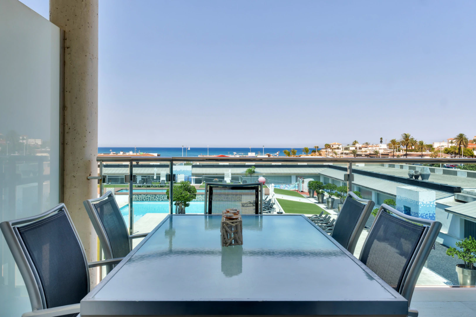 4902 - Apartamento en privilegia ubicacion con impresionantes vistas mar
