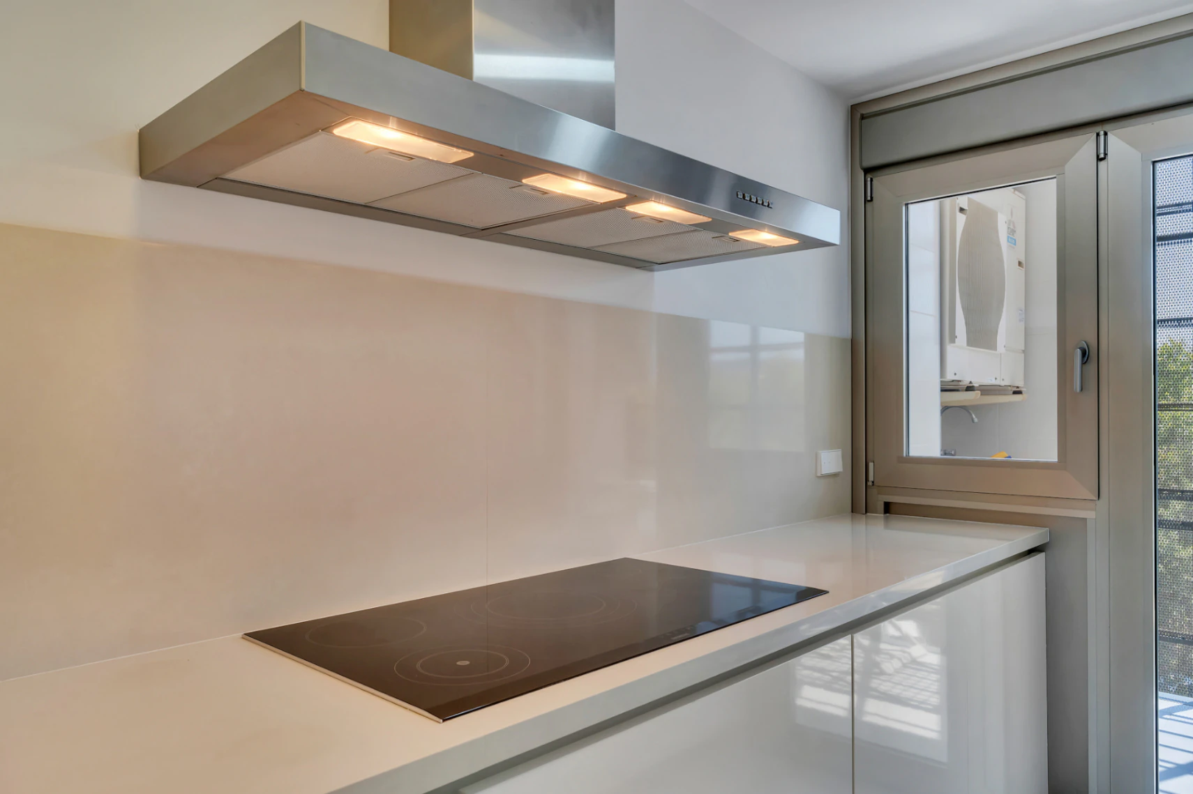 4902 - Apartamento en privilegia ubicacion con impresionantes vistas mar