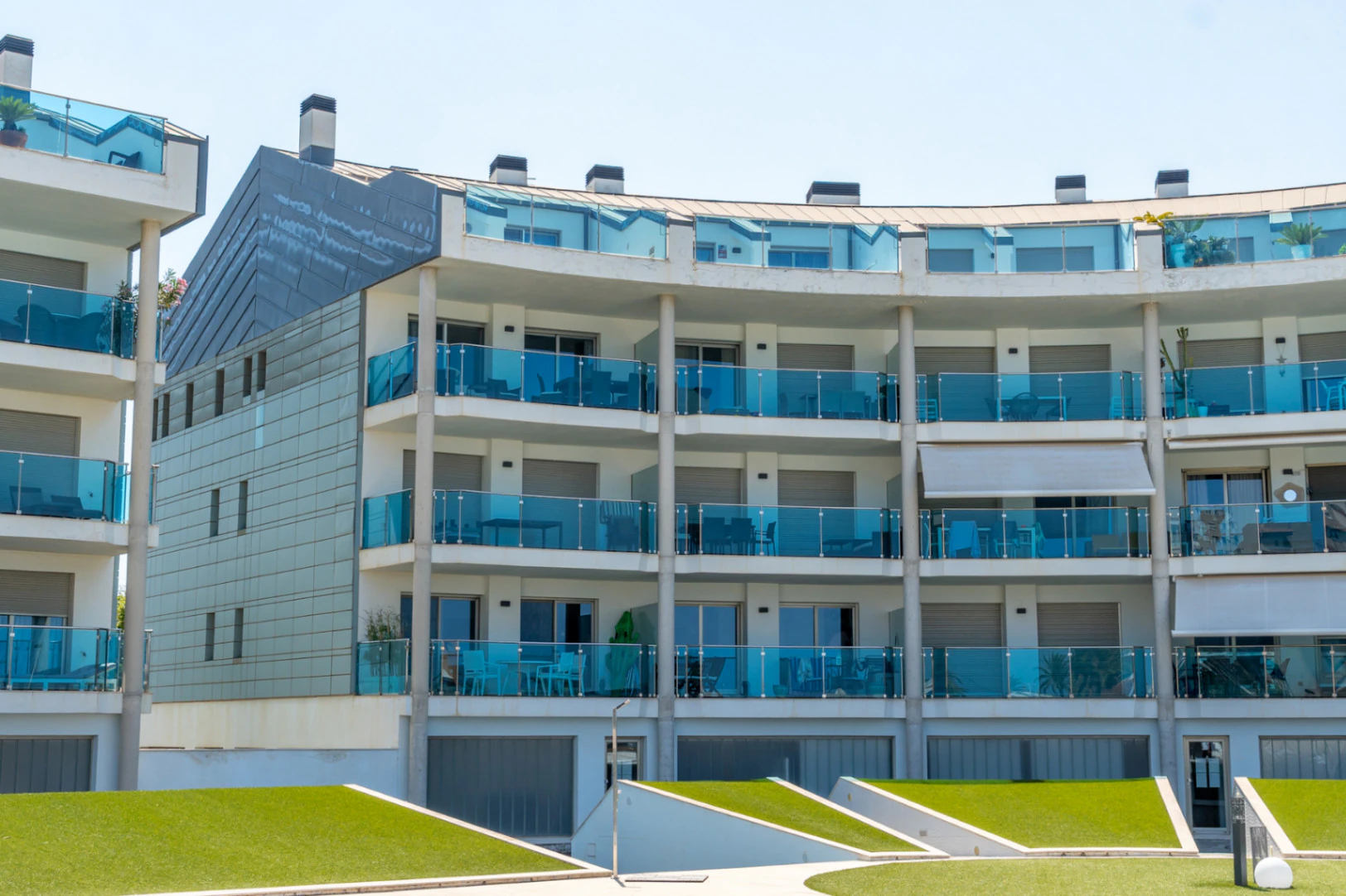 4902 - Apartamento en privilegia ubicacion con impresionantes vistas mar