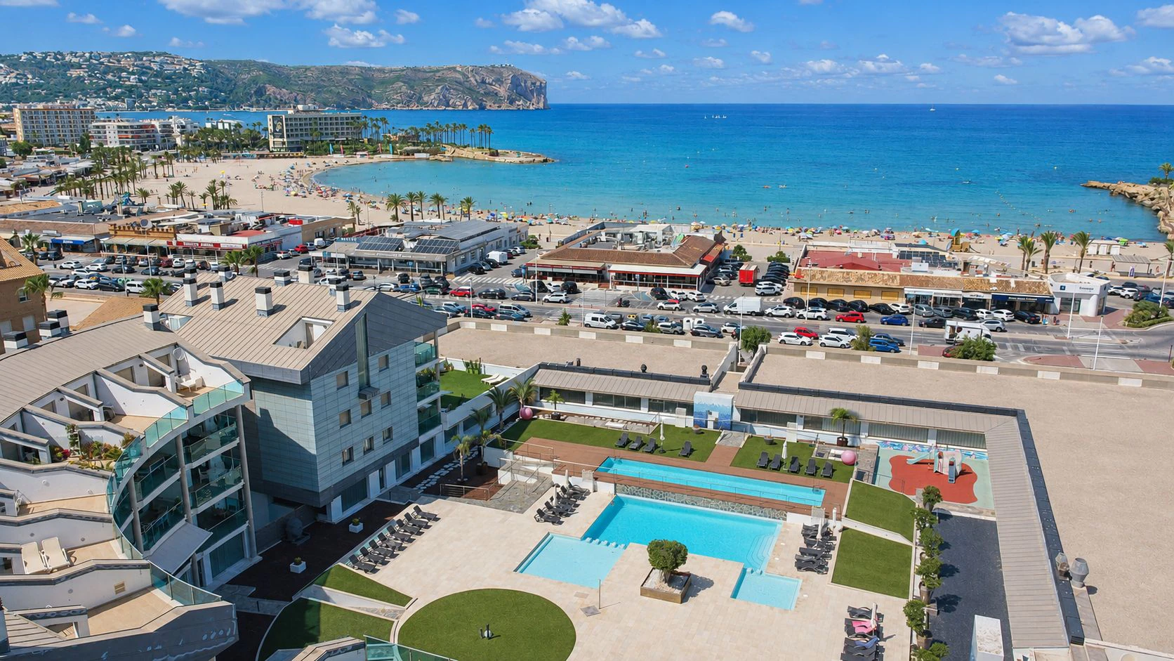 4902 - Apartamento en privilegia ubicacion con impresionantes vistas mar