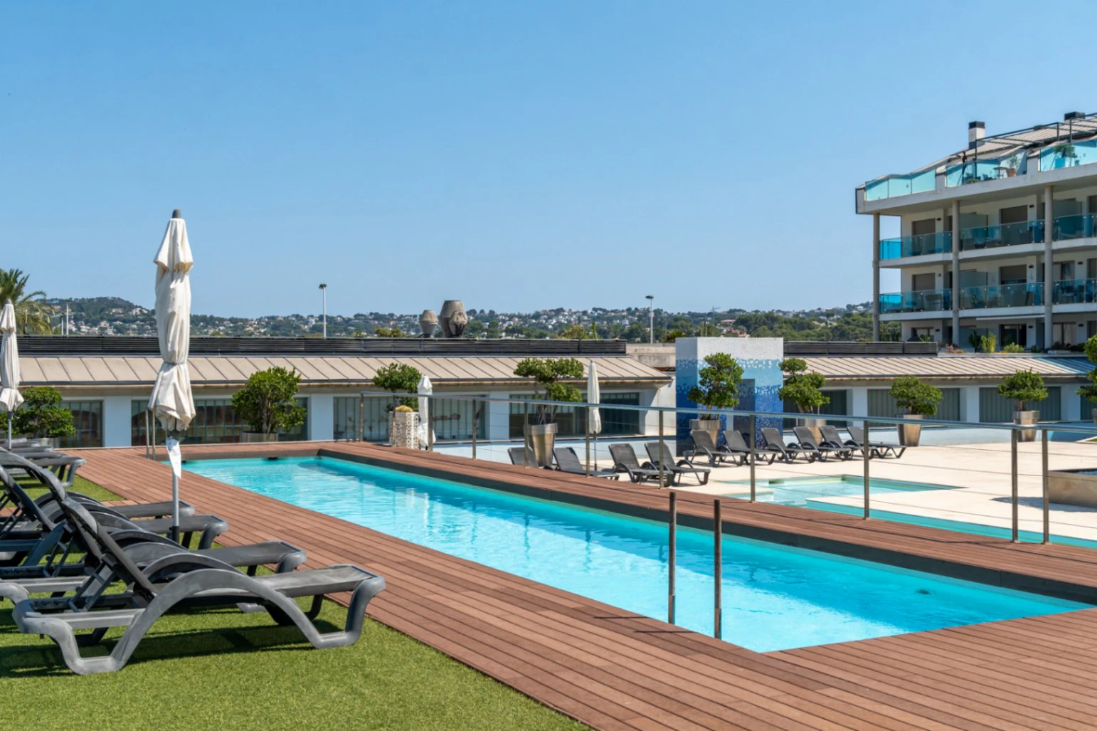 4902 - Apartamento en privilegia ubicacion con impresionantes vistas mar