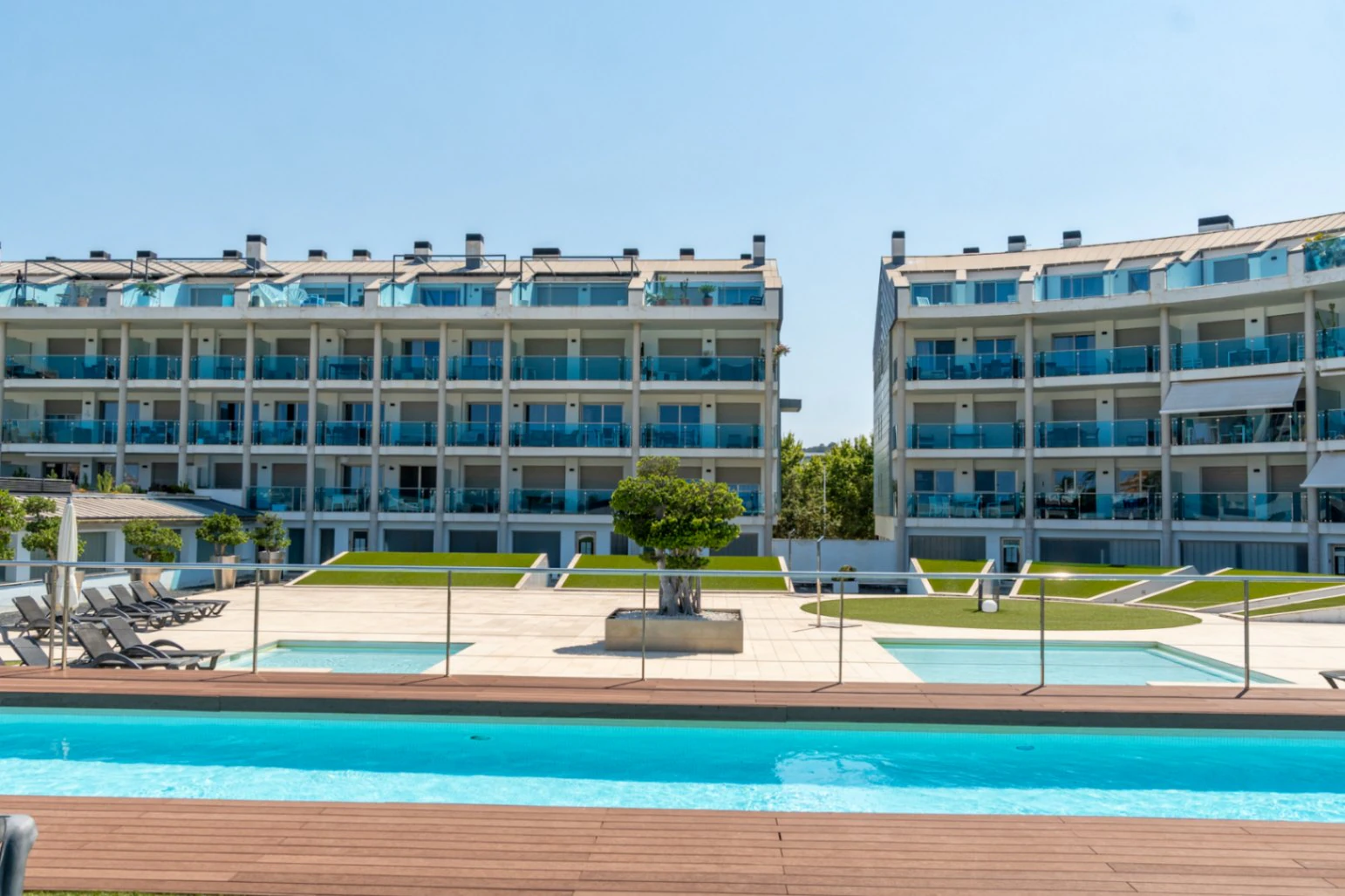 4902 - Apartamento en privilegia ubicacion con impresionantes vistas mar