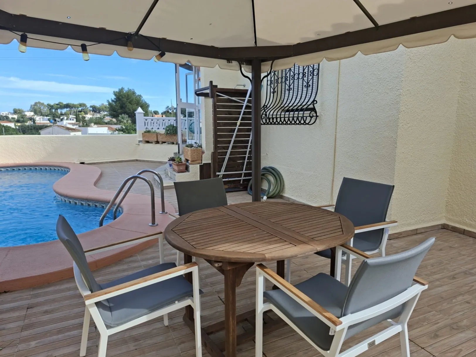Chalet met zeezicht in de bergen van Denia