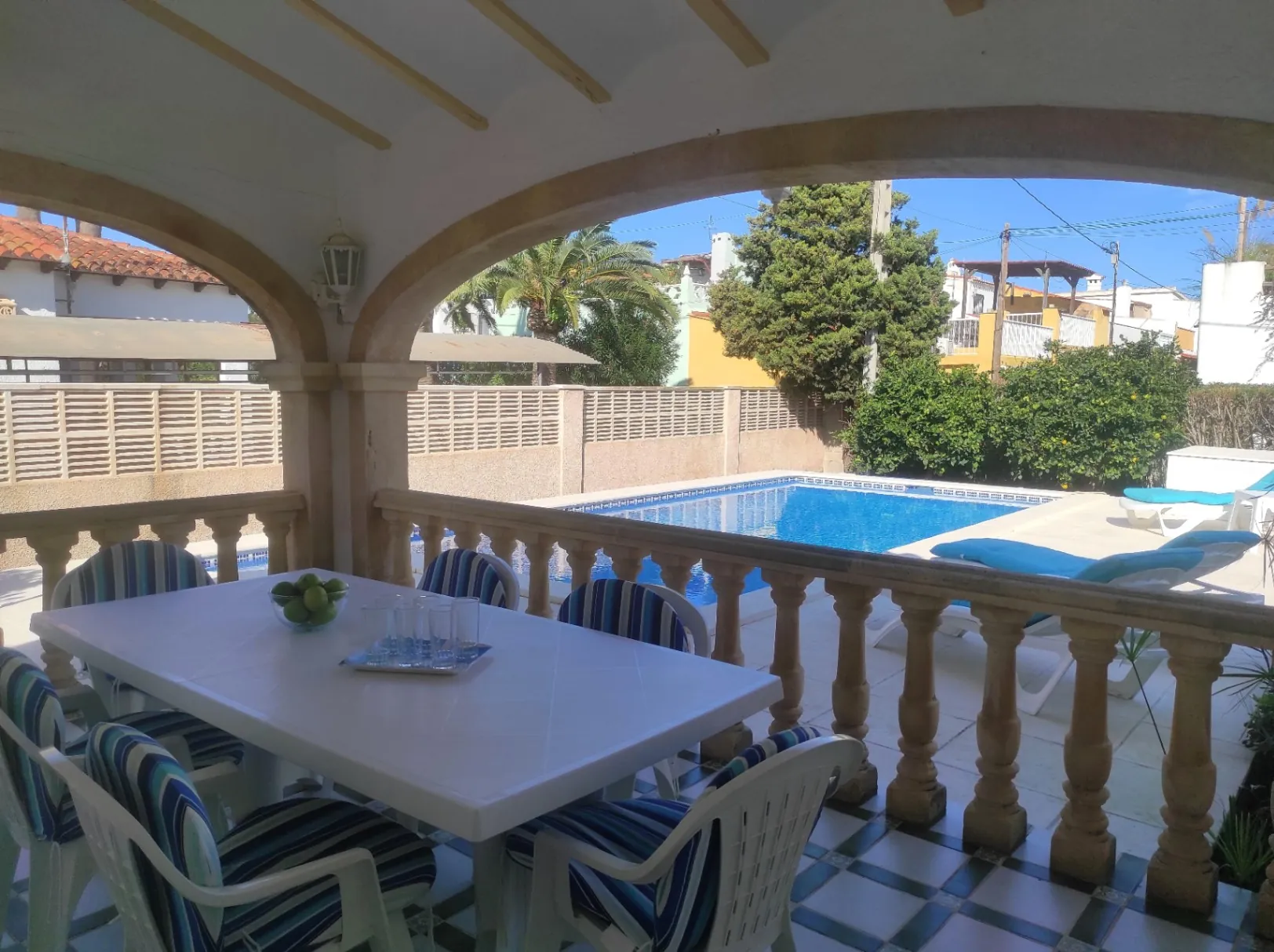 Strandvilla met privézwembad in Oliva