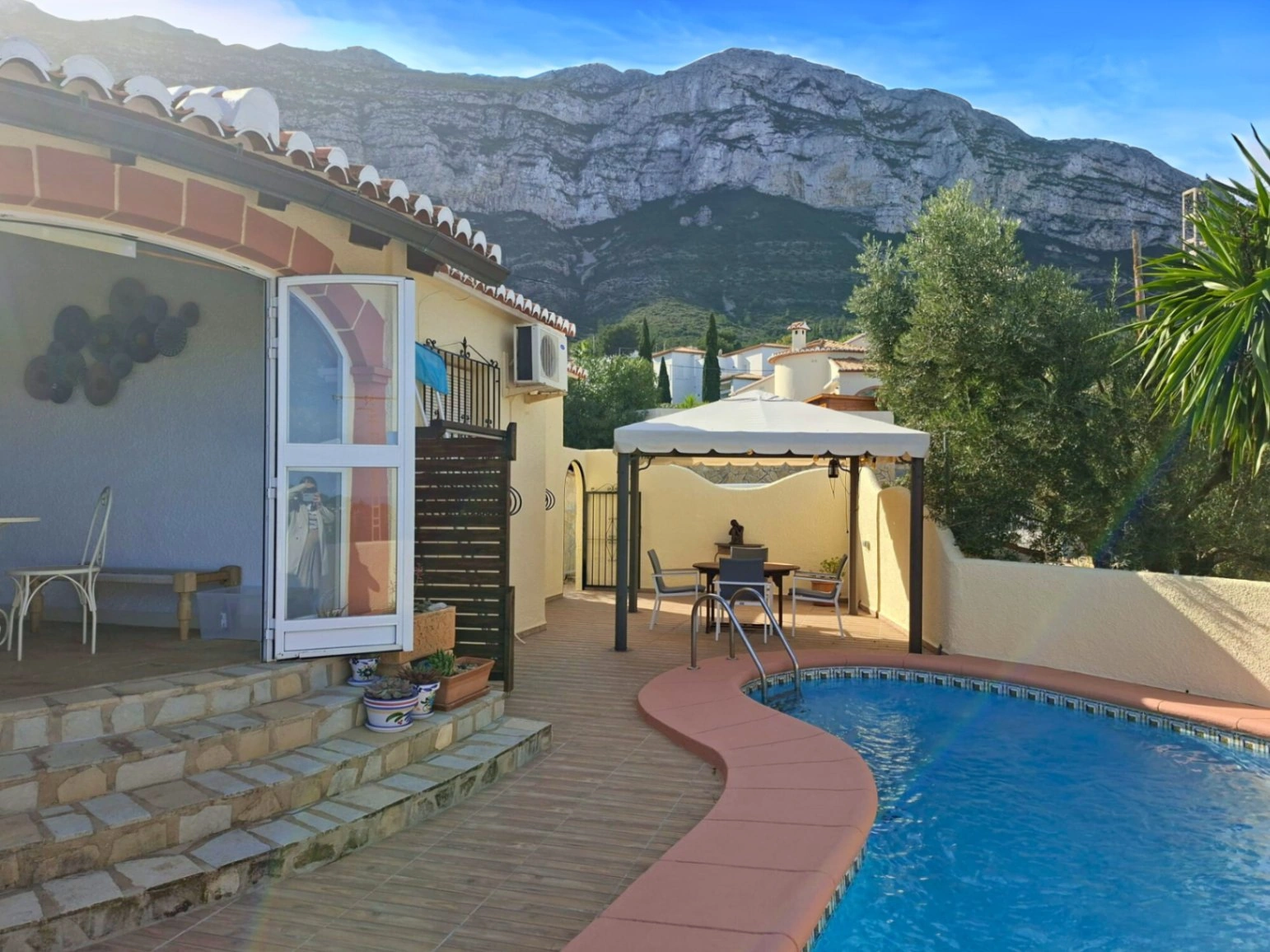 Chalet met zeezicht in de bergen van Denia