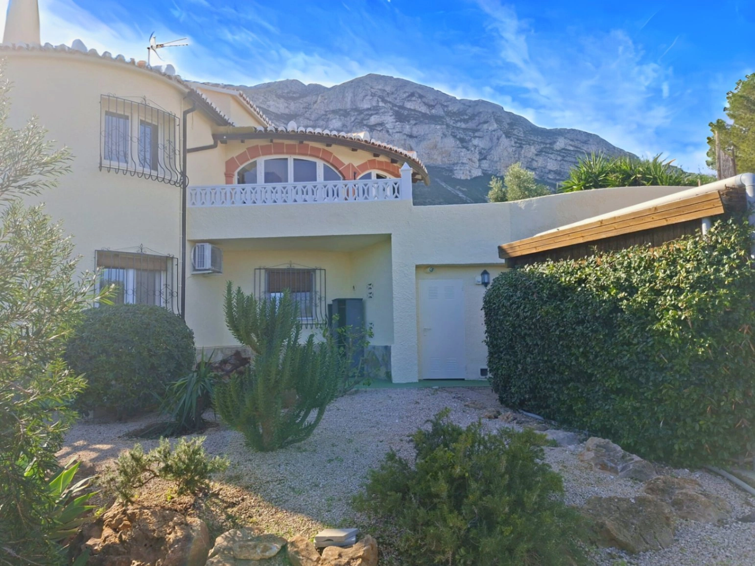 Chalet met zeezicht in de bergen van Denia