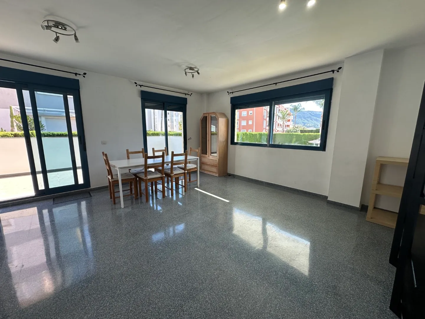 Appartement à vendre de 3 chambres à Denia, Alicante.