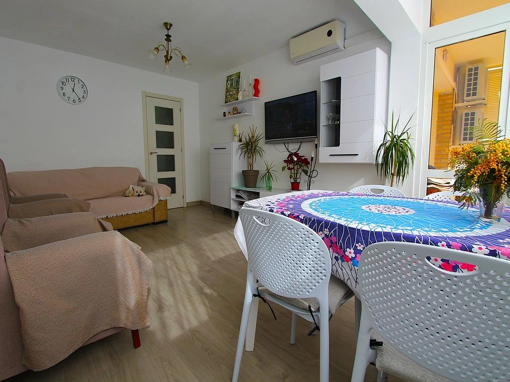 Piso con 3 dormitorios en venta  Denia