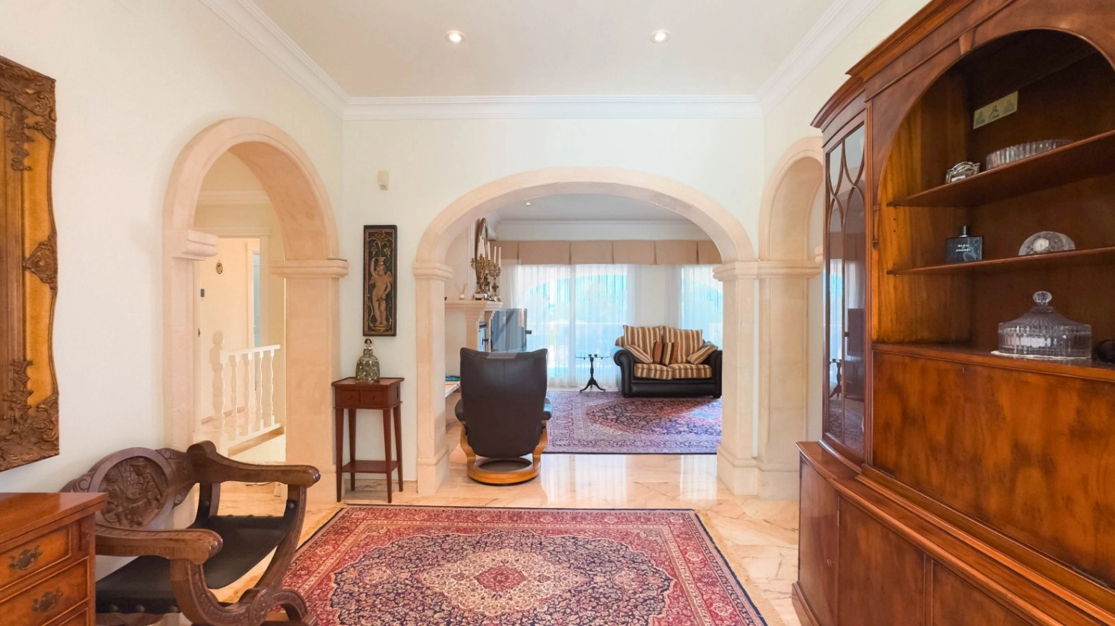 Villa de lujo en venta en Moraira con vistas al mar.