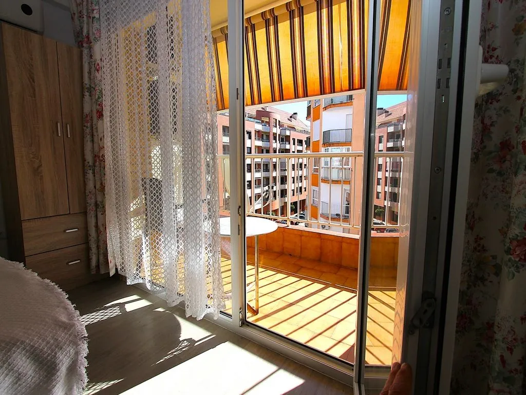 Piso con 3 dormitorios en venta  Denia