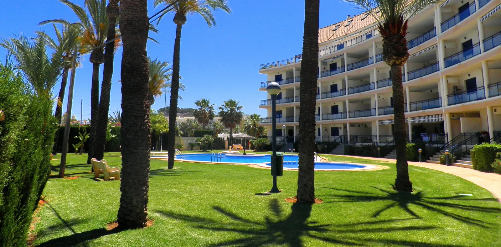 Apartamento con vistas al mar a 100 mts de la playa junto casco urbano