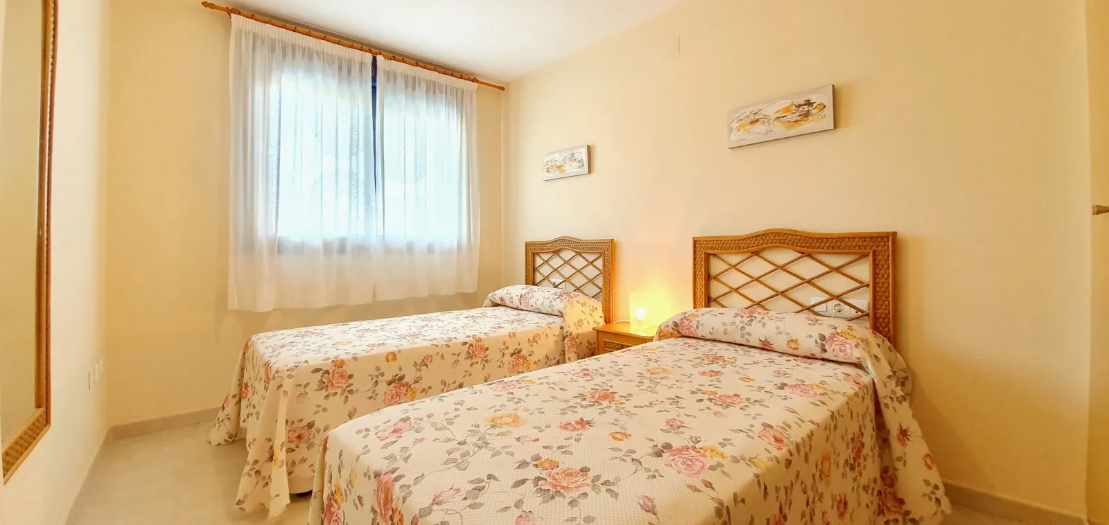 Apartamento con vistas al mar a 100 mts de la playa junto casco urbano