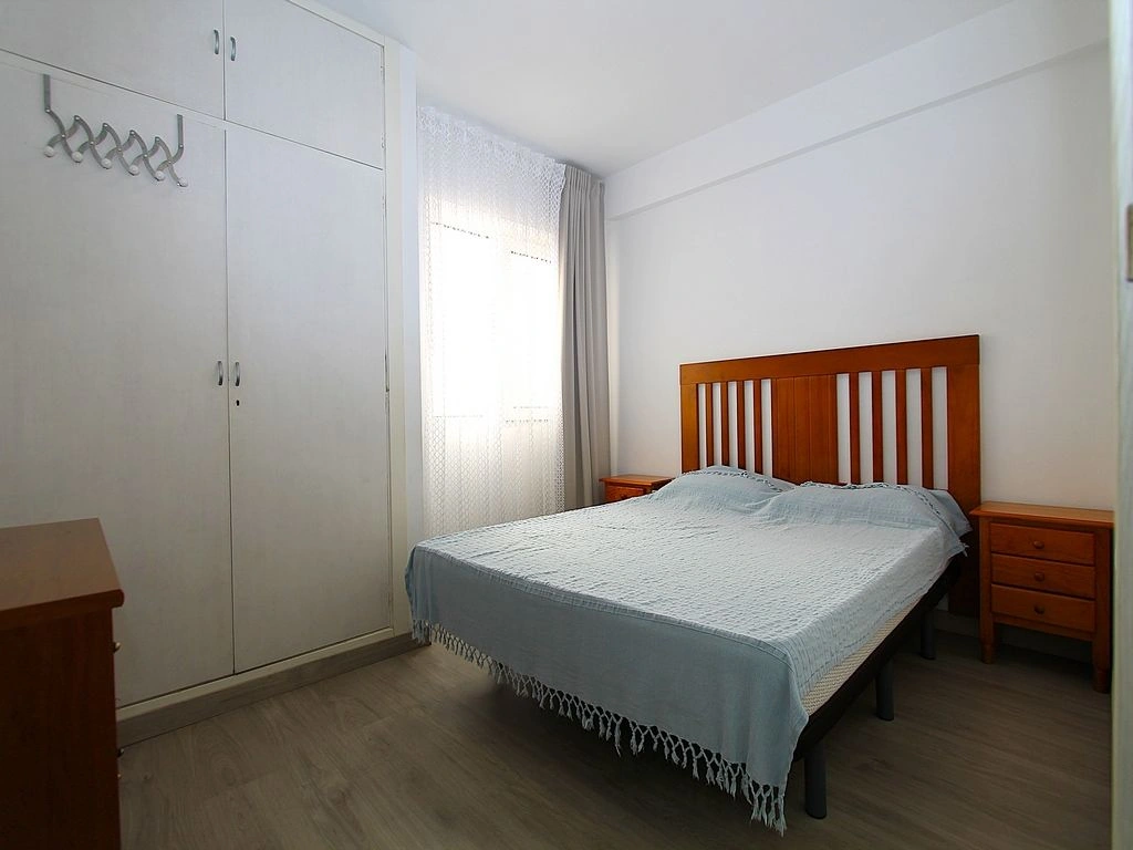 Piso con 3 dormitorios en venta  Denia