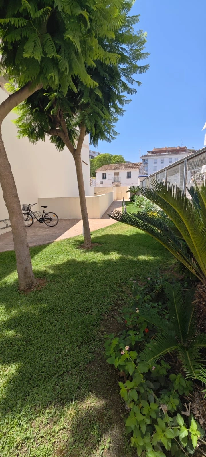 APPARTEMENT "ZONE" AV. MIGUEL HERNANDEZ / RUE DES FURS / PLACE BENIDORM