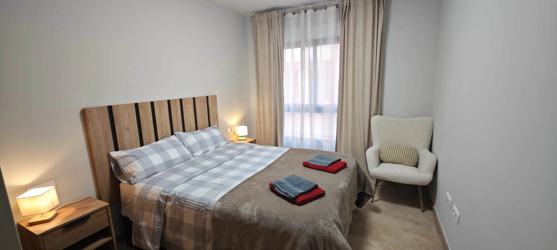 WOHNUNG ZUM SOFORT EINZIEHEN IN DER NÄHE DES HAFENS UND ZENTRUMS VON DENIA