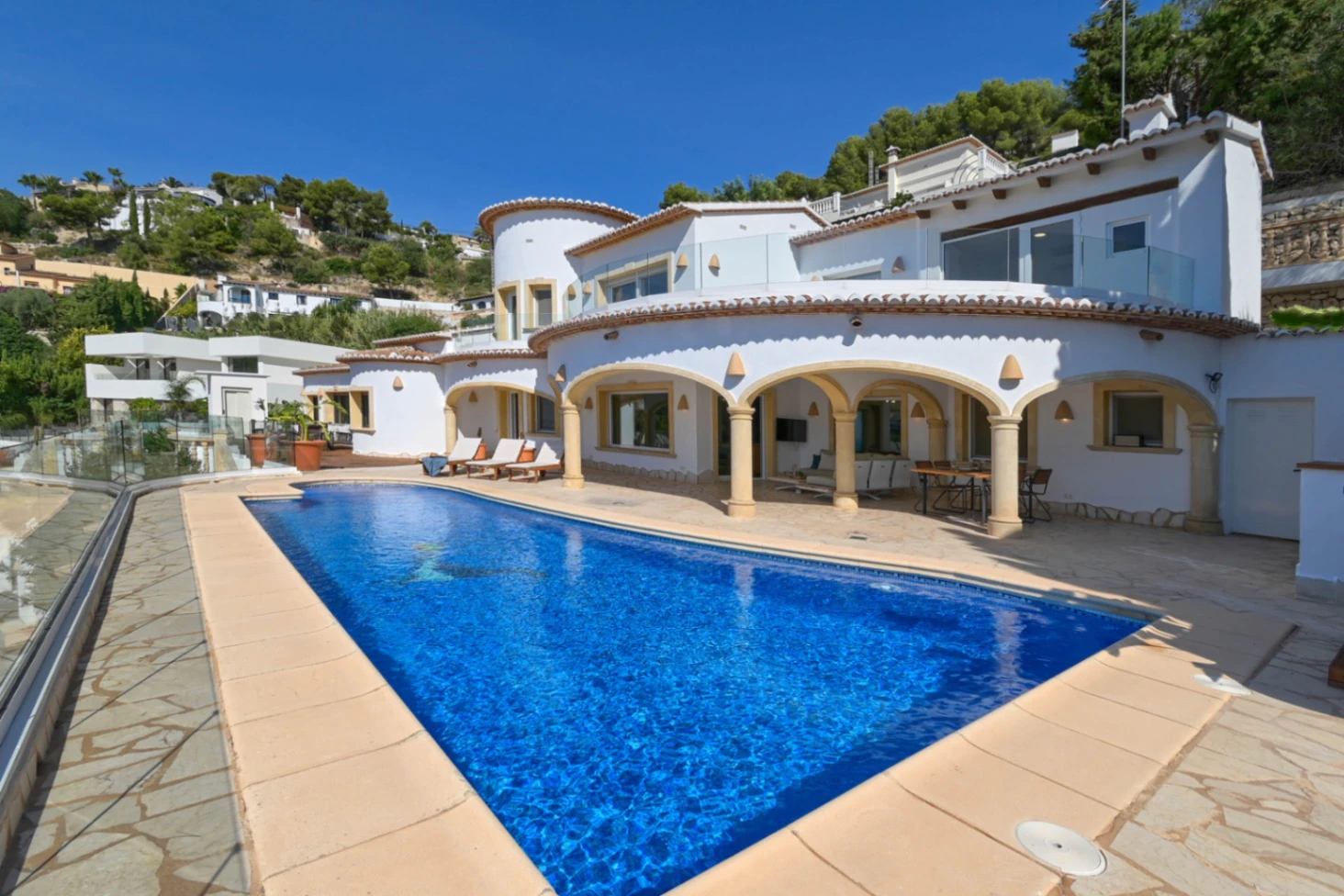 DEUX VILLAS + APPARTEMENT D'INVITÉS. MORAIRA. VUES SUR LA MER
