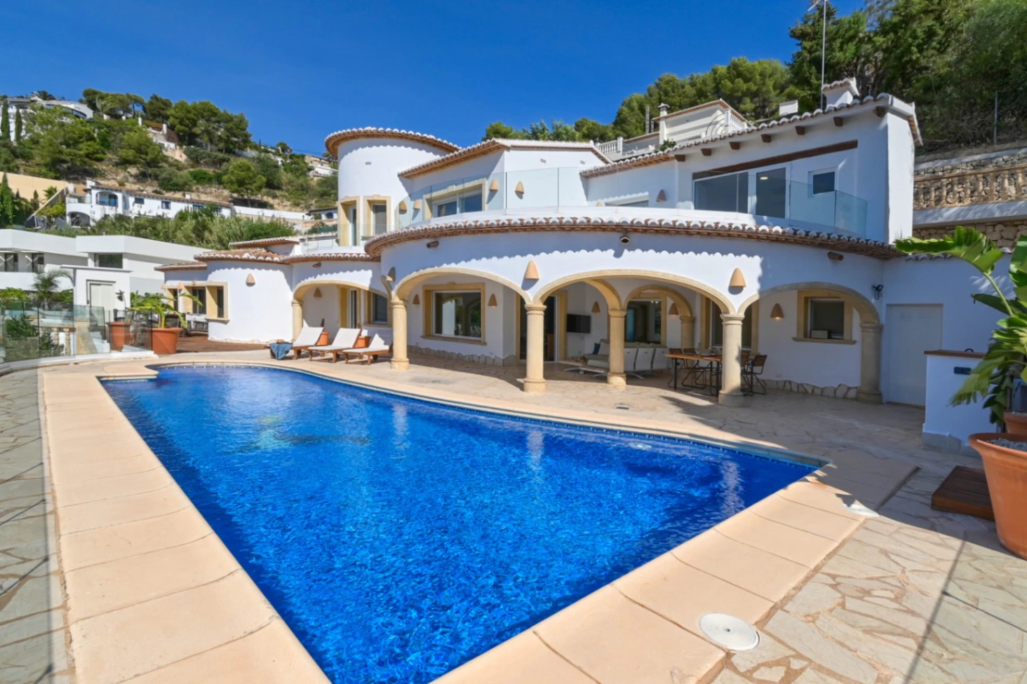 DEUX VILLAS + APPARTEMENT D'INVITÉS. MORAIRA. VUES SUR LA MER