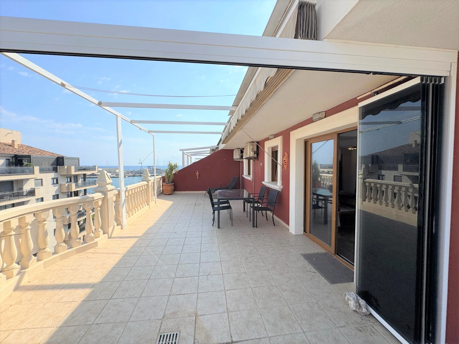 Penthouse duplex avec vue sur le port au cœur de Dénia