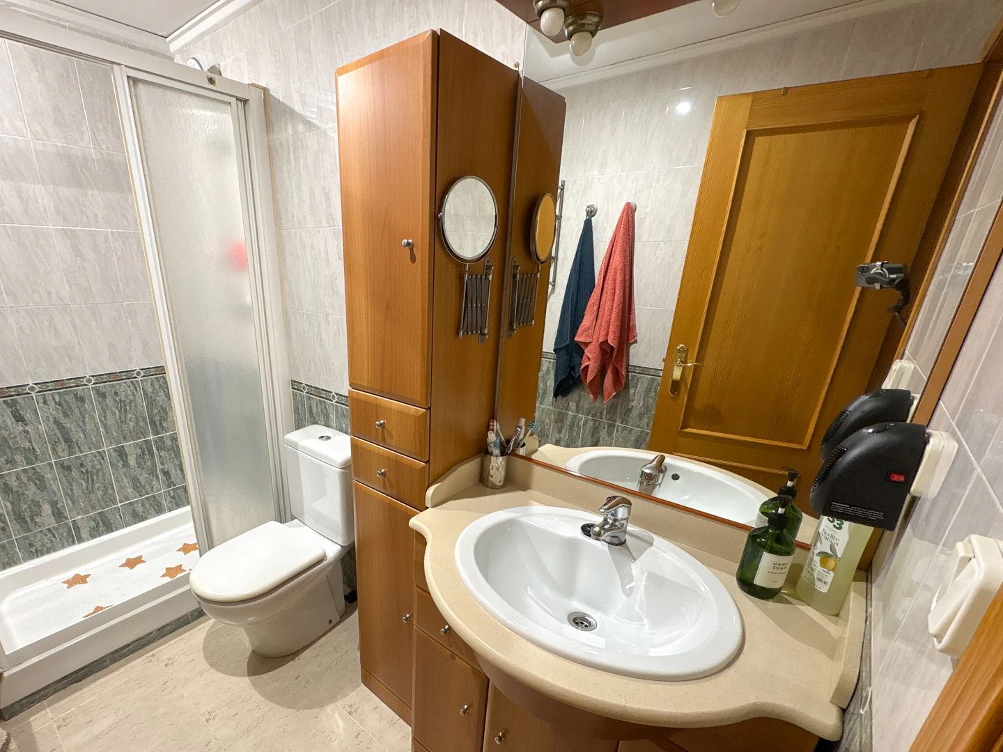 Impeccable Wohnung von 121m² mit Aufzug, Garage und Abstellraum in der Av. Miguel Hernández, Dénia.