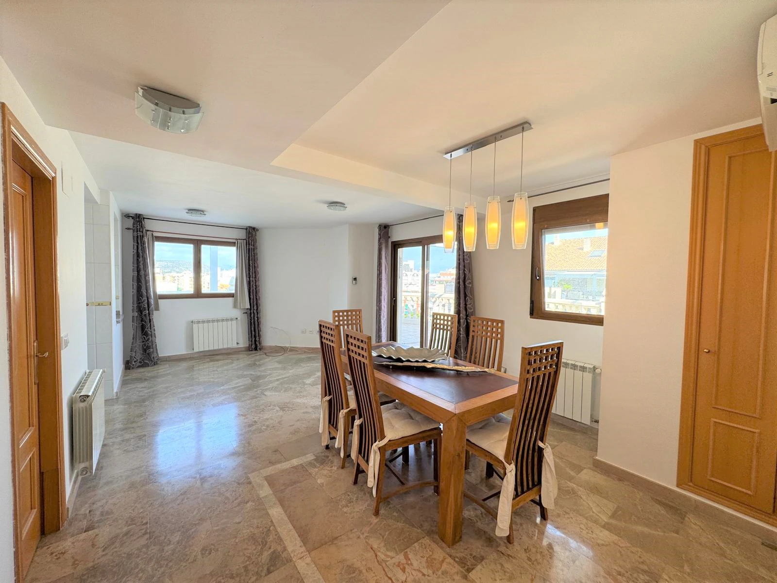 Penthouse duplex avec vue sur le port au cœur de Dénia