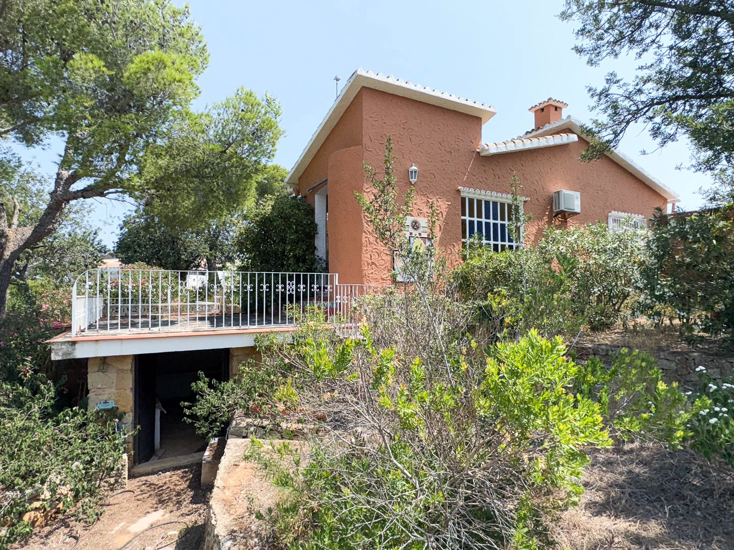 Villa para reformar con las mejores vistas de Dénia.